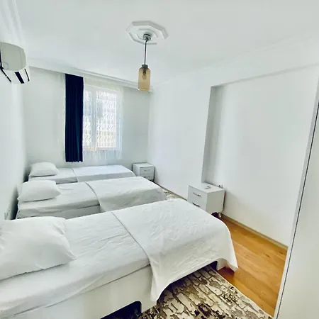 Konyaalti Furkan Family Apartamento