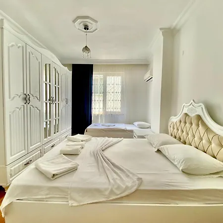Apartamento Konyaalti Furkan Family