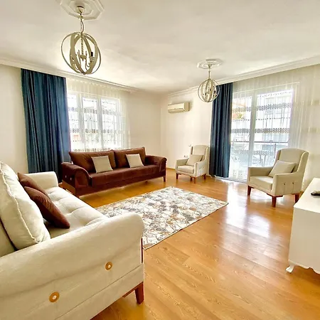 Konyaalti Furkan Family Apartment